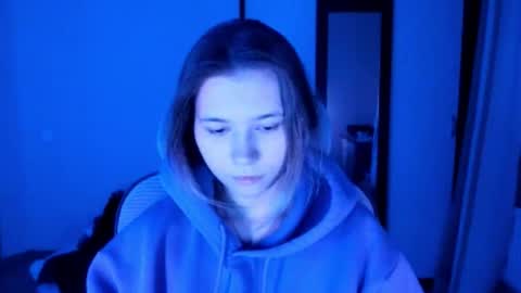 Lisa online show from November 23, 4:05 pm