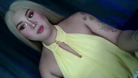 YOUR SLUT online show from April 4, 8:49 pm