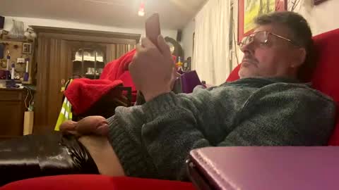 Snapshot of trebgeis1 chatting on February 20, 5:41 pm trebgeis1 online show from February 20, 5:41 pm