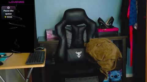 TreeJeanne online show from November 23, 3:59 am