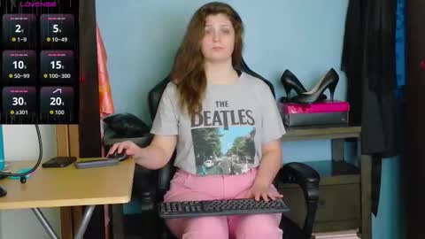 Snapshot of treejeanne chatting on October 23, 5:47 pm TreeJeanne online show from October 23, 5:47 pm