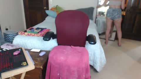 Treviannah online show from September 16, 11:08 pm