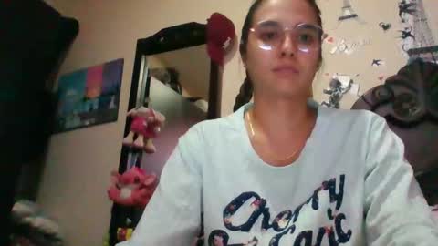 triana_bell online show from October 17, 2:15 am