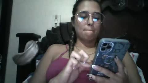 triana_bell online show from October 16, 2:11 am