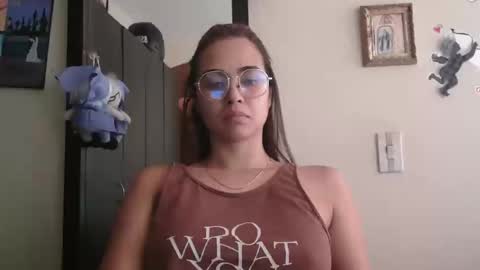 triana_bell online show from May 16, 5:00 pm