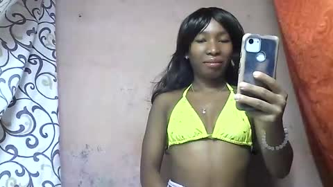 tricia9794 online show from April 5, 4:59 pm