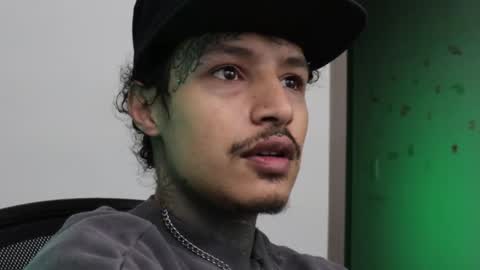 - trieone online show from November 29, 8:44 am