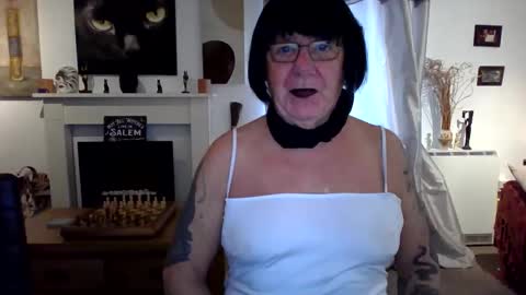 trinity1011 online show from October 30, 8:15 am