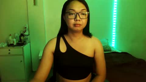 trisha online show from March 5, 7:06 pm