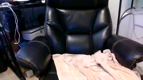 Trisha online show from November 29, 6:04 pm