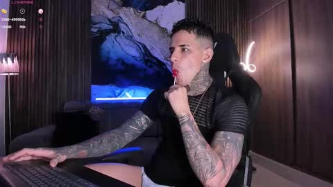 Alexander online show from October 19, 9:30 pm