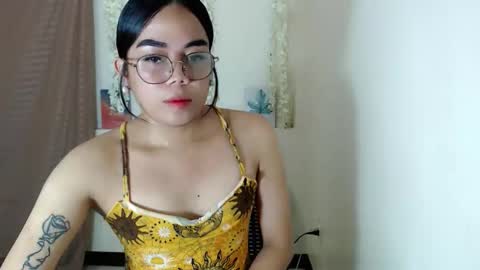 trixie_foxslut online show from November 23, 10:35 am