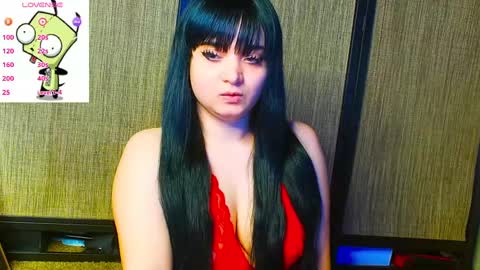 trixiedoescamcam online show from October 15, 12:36 am