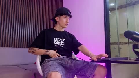 Troy online show from September 15, 7:48 pm