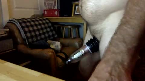 troysoccer1976 online show from April 21, 6:09 am