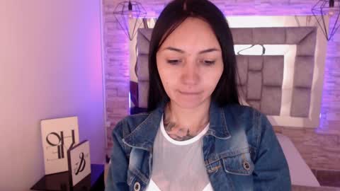 Snapshot of truelove_art chatting on February 21, 11:55 am online show from February 21, 11:55 am
