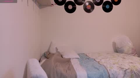 Cait online show from October 26, 12:55 am