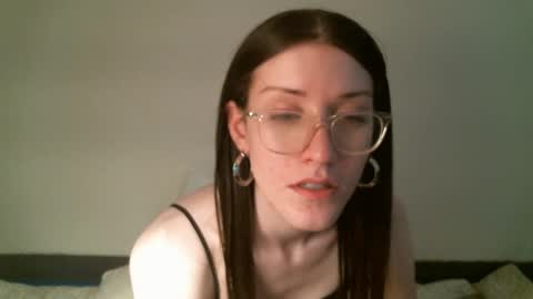 Elisabeth online show from March 3, 2:06 pm