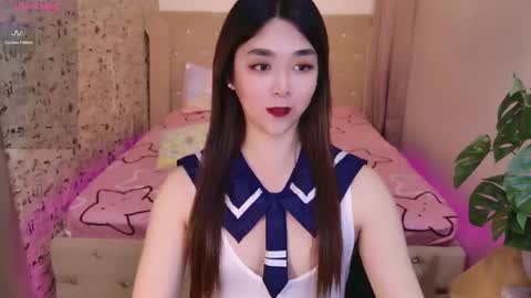 ts_yoshi_ online show from September 21, 6:12 pm