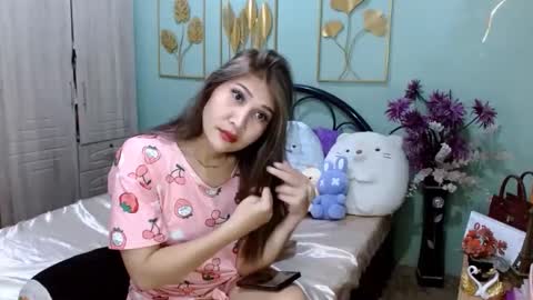 SHENA  online show from February 27, 5:47 pm