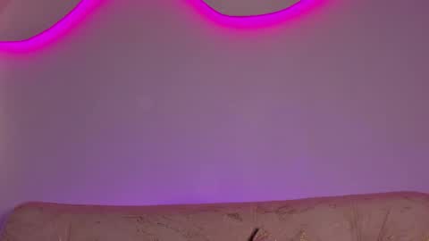 Chloe online show from April 21, 8:16 pm