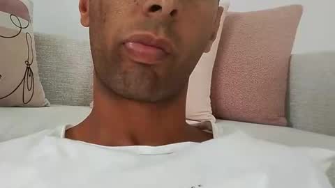 Snapshot of tunisiensexyguy chatting on October 5, 12:46 pm TunisienSexyGuy online show from October 5, 12:46 pm