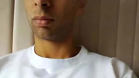 Snapshot of tunisiensexyguy chatting on December 26, 10:37 am TunisienSexyGuy online show from December 26, 10:37 am