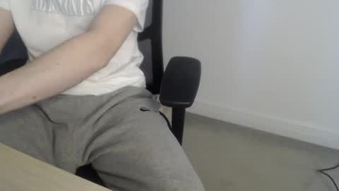 Ollie J online show from February 18, 9:43 am