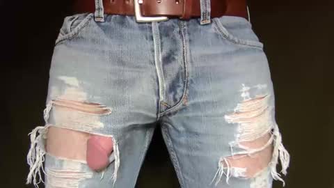 Phil Box online show from April 21, 2:26 am