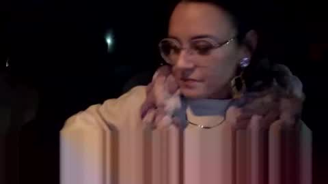 Tusekzee online show from December 16, 5:25 am