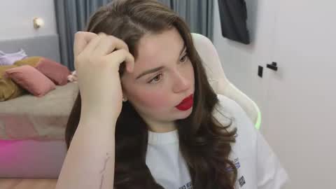 Ariana online show from February 15, 9:04 pm