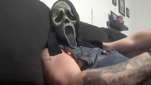 tvandyke69 online show from October 31, 4:35 am