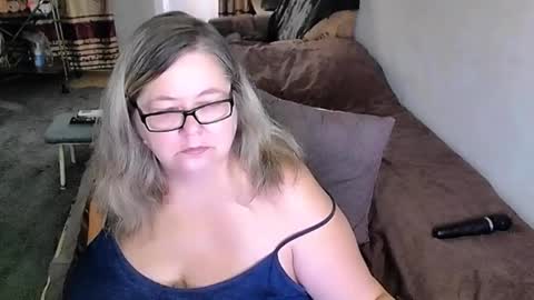 Lana online show from February 3, 6:40 am