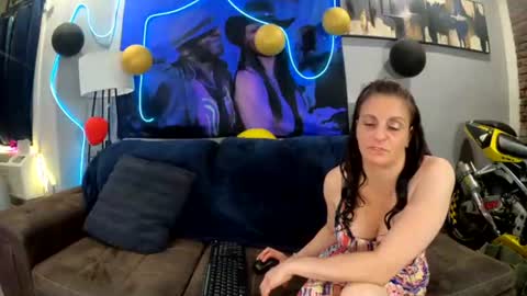 twicethetease2 online show from July 9, 1:20 am