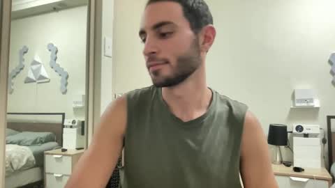 Snapshot of twikboy chatting on February 2, 11:07 am Twinkboy online show from February 2, 11:07 am