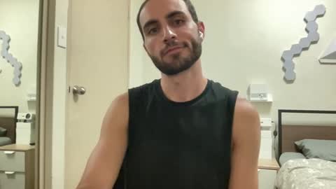 Snapshot of twikboy chatting on February 8, 11:01 am Twinkboy online show from February 8, 11:01 am