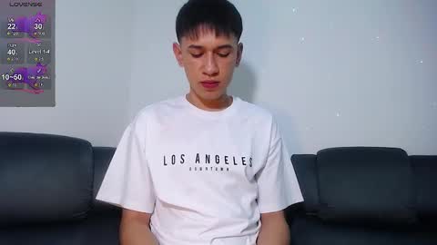 Mr Daren online show from March 5, 6:12 pm