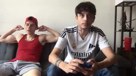 Derrick online show from February 1, 7:00 pm