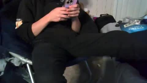 shytwink online show from October 31, 8:09 pm