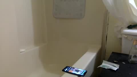 twinkybell online show from October 11, 12:15 am