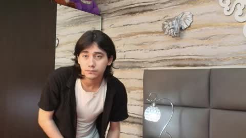 twinslovers_ online show from May 17, 4:11 am