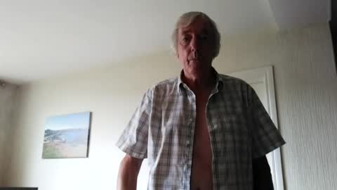 Leslie online show from June 29, 11:32 am