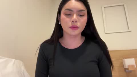 REIGNEASIA online show from February 5, 9:04 am