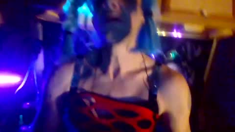 Snapshot of twiztidleeanna69 chatting on September 28, 8:12 am Tintilizing Excitement online show from September 28, 8:12 am