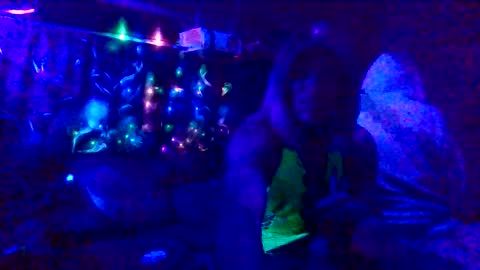 Snapshot of twiztidleeanna69 chatting on October 22, 9:23 am Tintilizing Excitement online show from October 22, 9:23 am