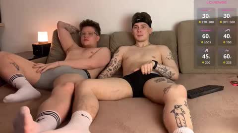 Noah blonde and Josh dark hair Nike guy online show from February 12, 3:15 pm