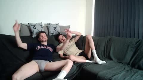 RyanRowan online show from April 5, 6:16 pm