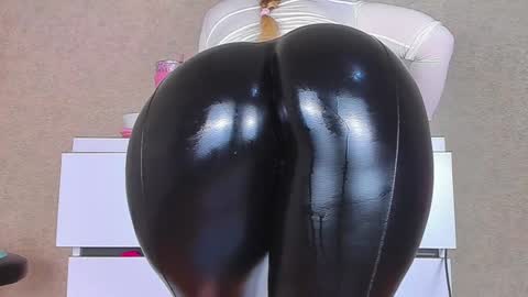 tykita online show from November 21, 8:45 am