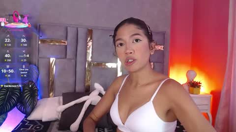 tyla_ks online show from December 13, 8:26 pm