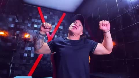 Tyleer Scot online show from April 17, 8:11 pm